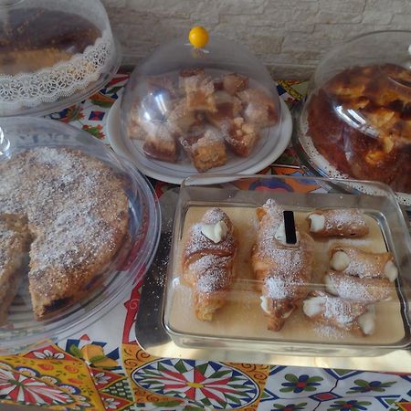Bed&Breakfast Delle Palme Trapani Eksteriør billede